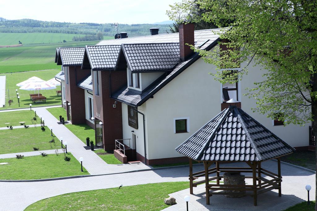 Biala Akacja Resort & Business 프루드니크 외부 사진