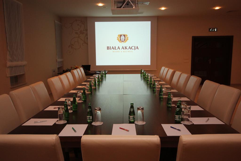 Biala Akacja Resort & Business 프루드니크 외부 사진